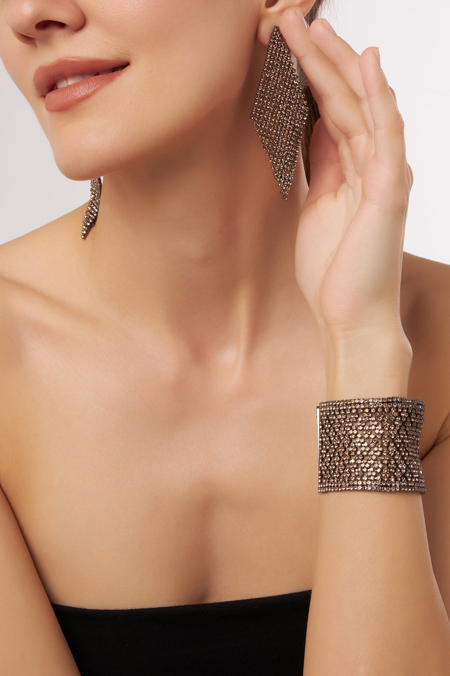 MELUSINA BIJOUX Ohrringe Rhombo mit Strass Champagner