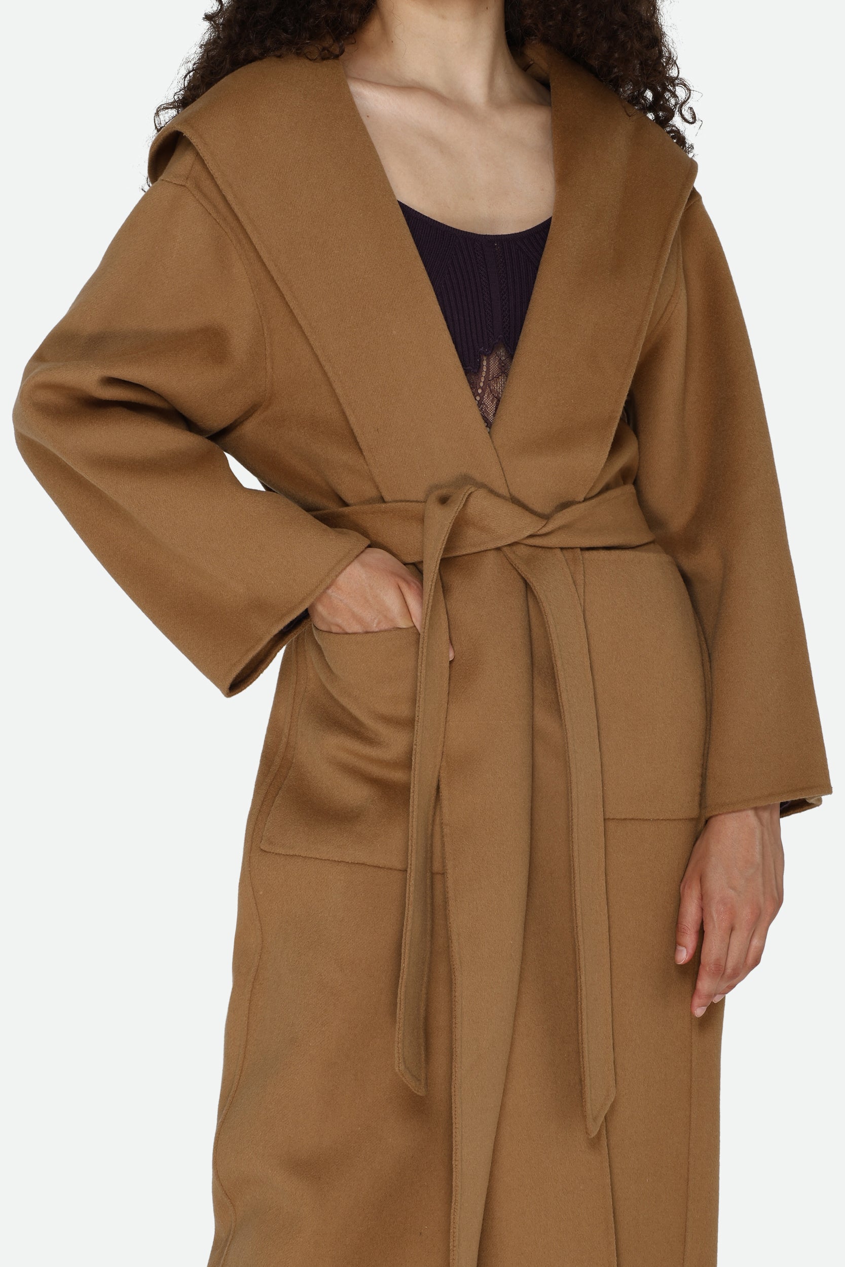 Pinko – Kamelfarbener Bademantel
