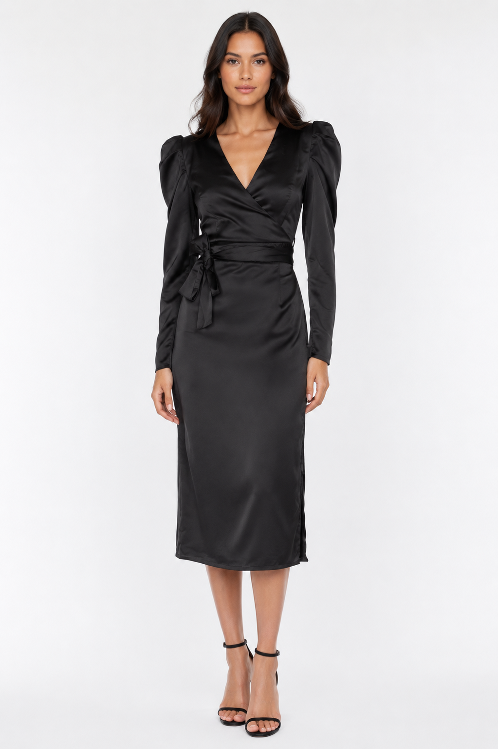 GLAMOURÖSES Kimonokleid aus Schwarz Satin