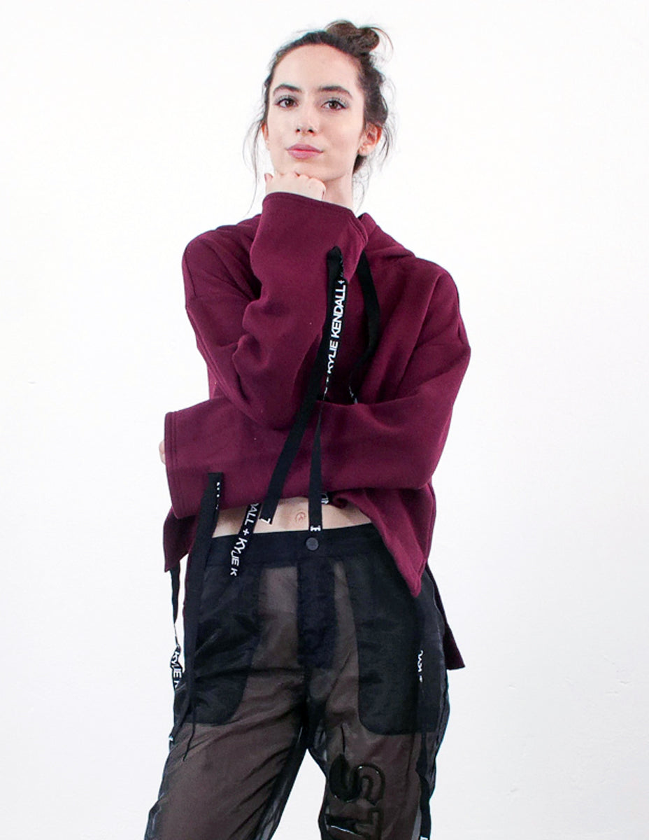 KENDALL AND KYIE Bordeaux Crop-Sweatshirt mit Logobändern