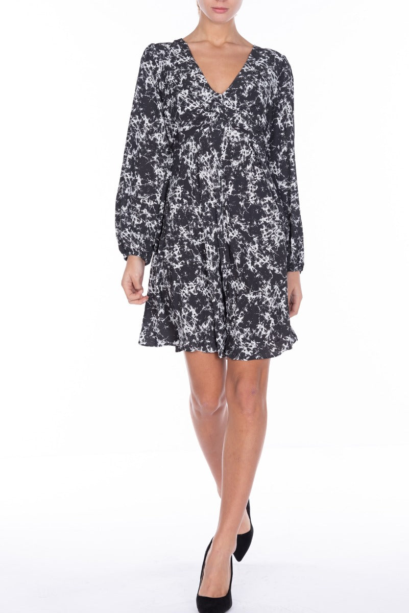 GLAMOURÖSES kurzes Weiße - Schwarz Kleid mit glitzerndem Print