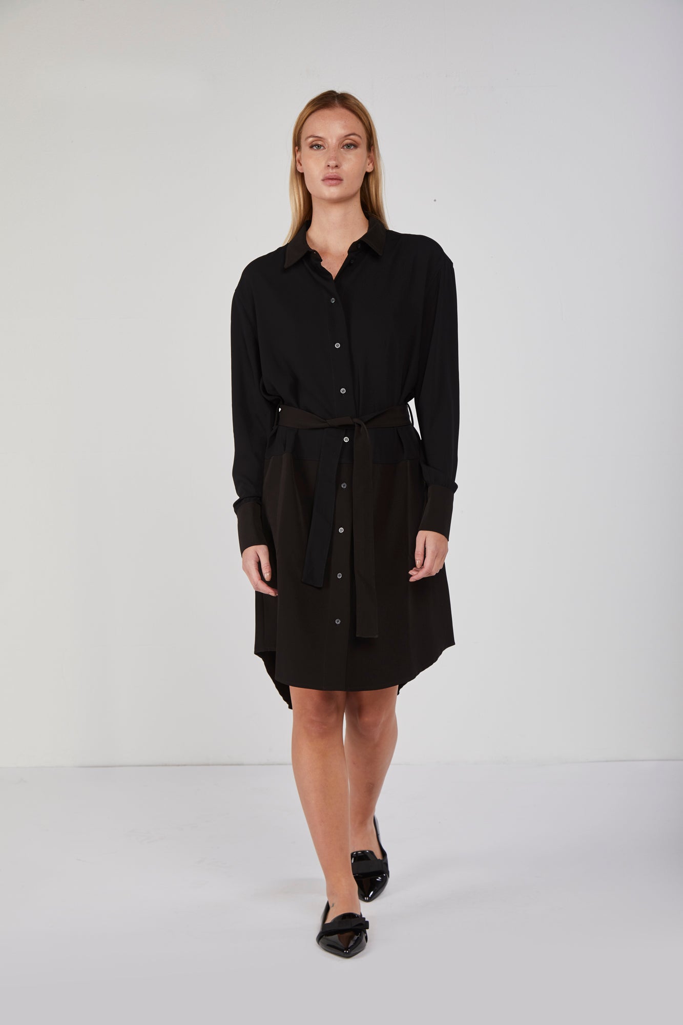 ARMANI EXCHANGE Hemdkleid Schwarz und Braun