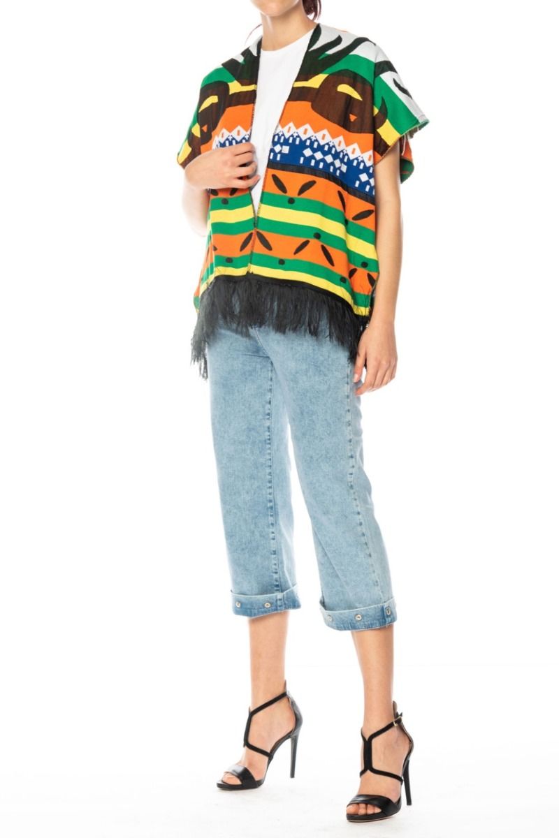 Kurzärmliger AKEP-Kimono mit mehrfarbigem Ethno-Muster