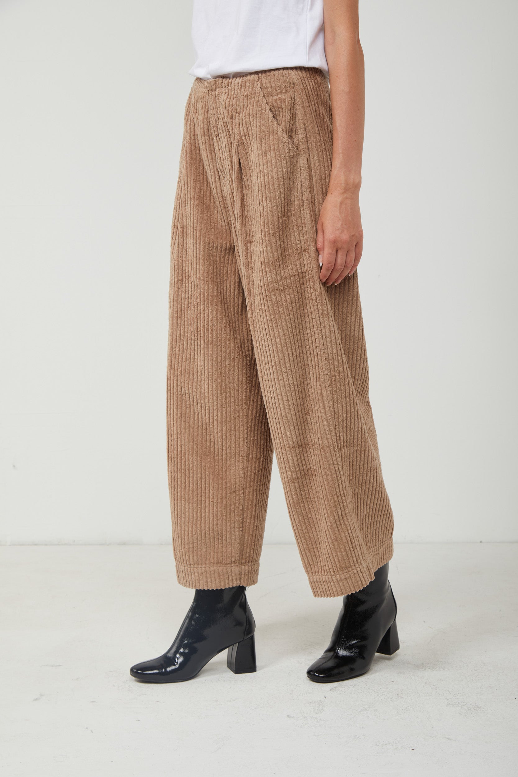 PINKO Braun Samthose