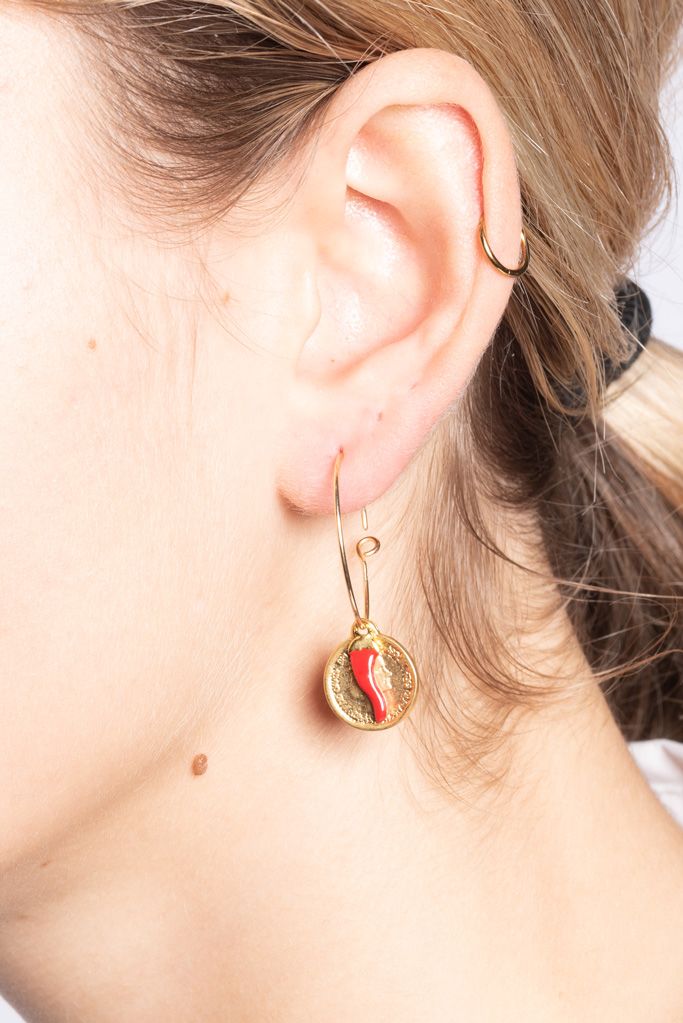 GIZETA Kreisohrringe mit Rote Horn