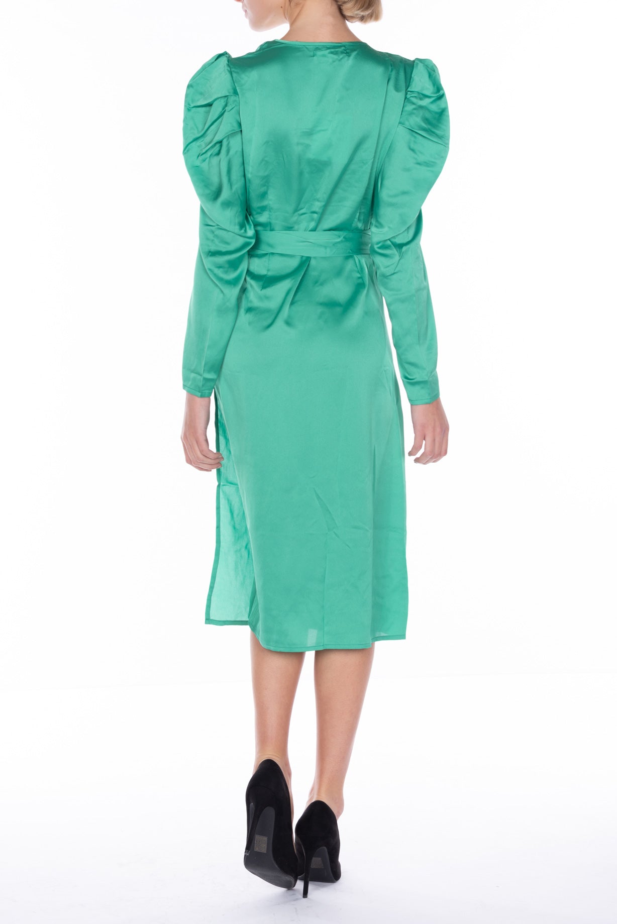 GLAMOURÖSES Grüne Satin-Kimonokleid