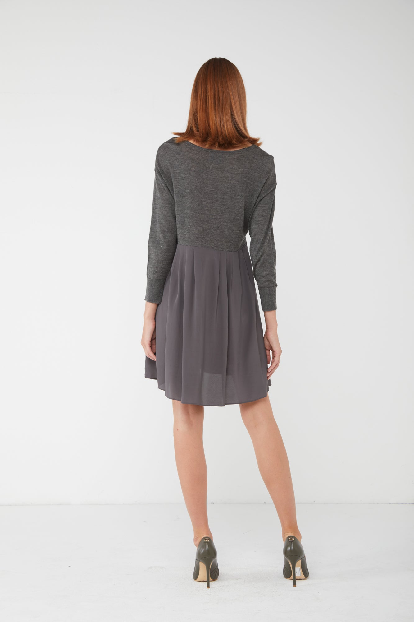 ALESSIA SANTI Kurzes Grau Empire-Kleid