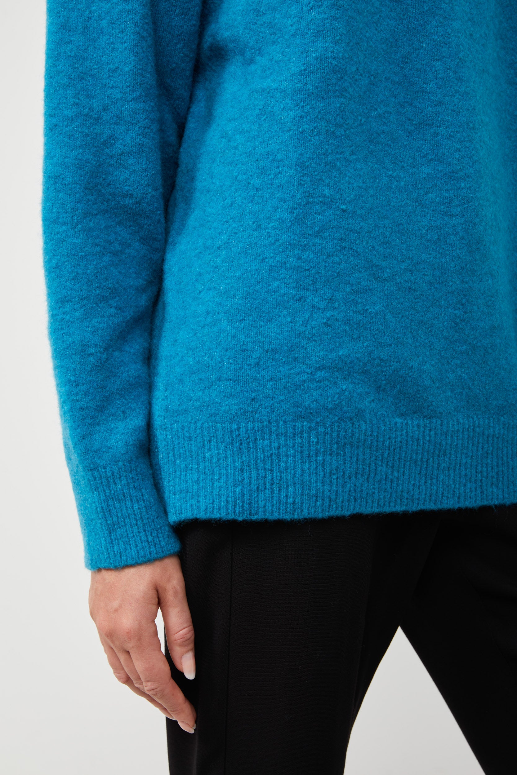 VICOLO Türkisfarbener Rundhalspullover