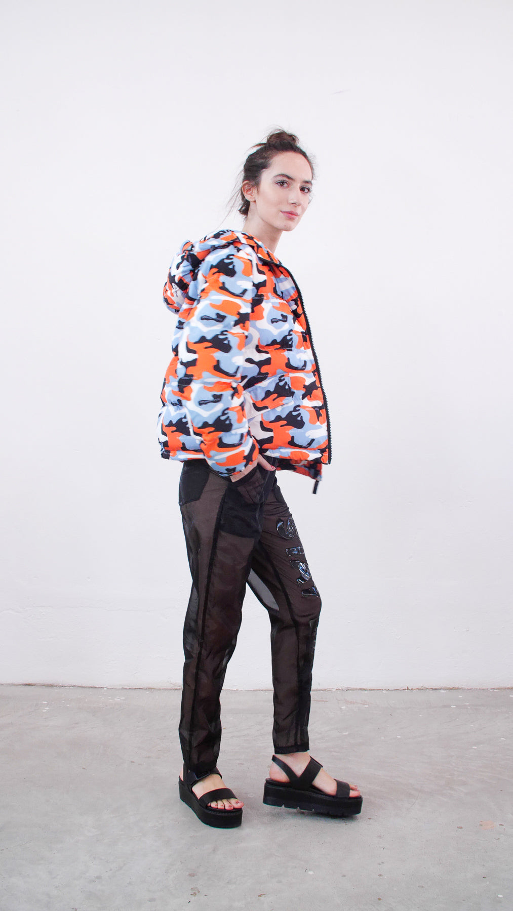 KENDALL AND KYLIE Daunenjacke mit Camouflage-Print