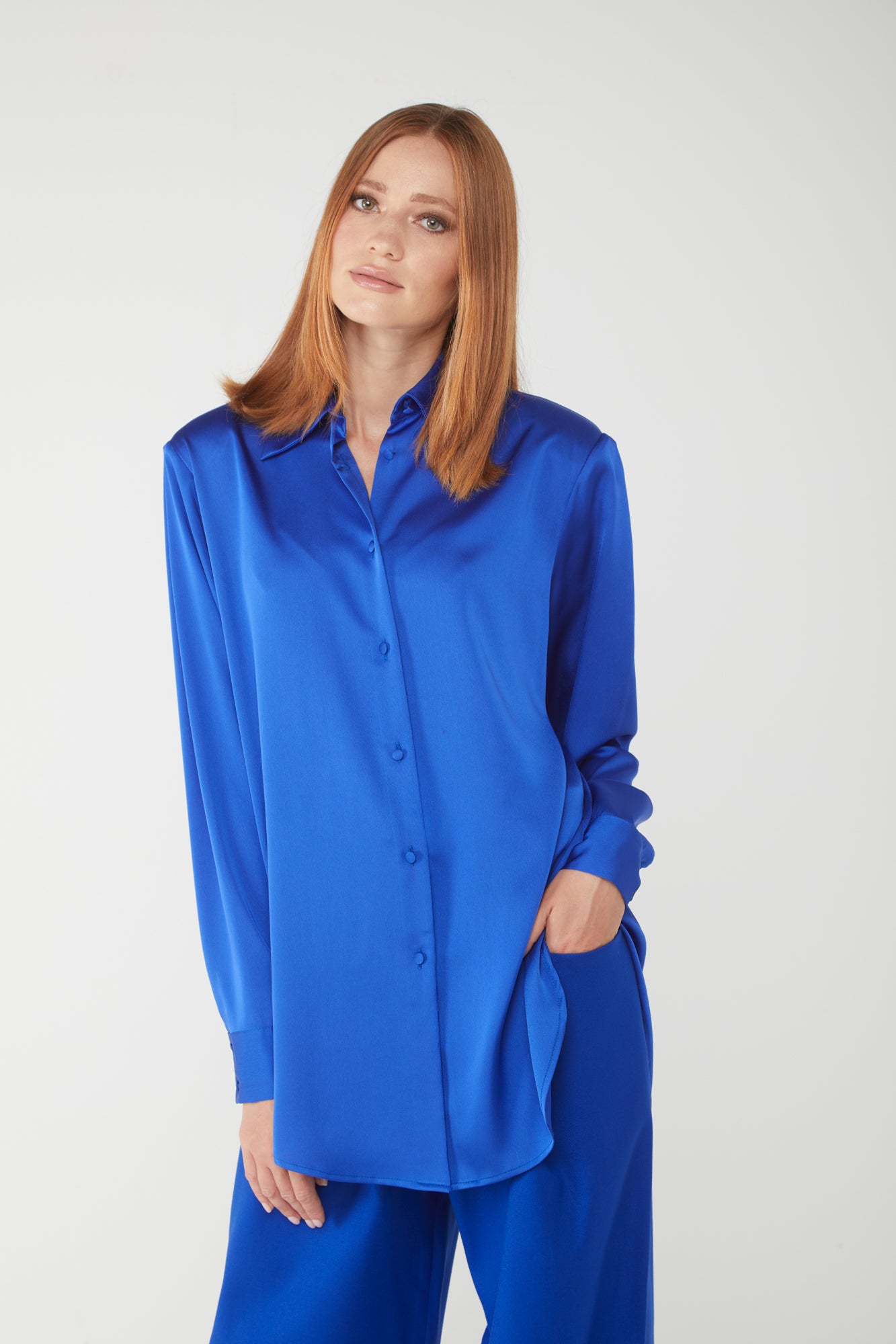 NINEMINUTES Electric Blau Satin-Hemd