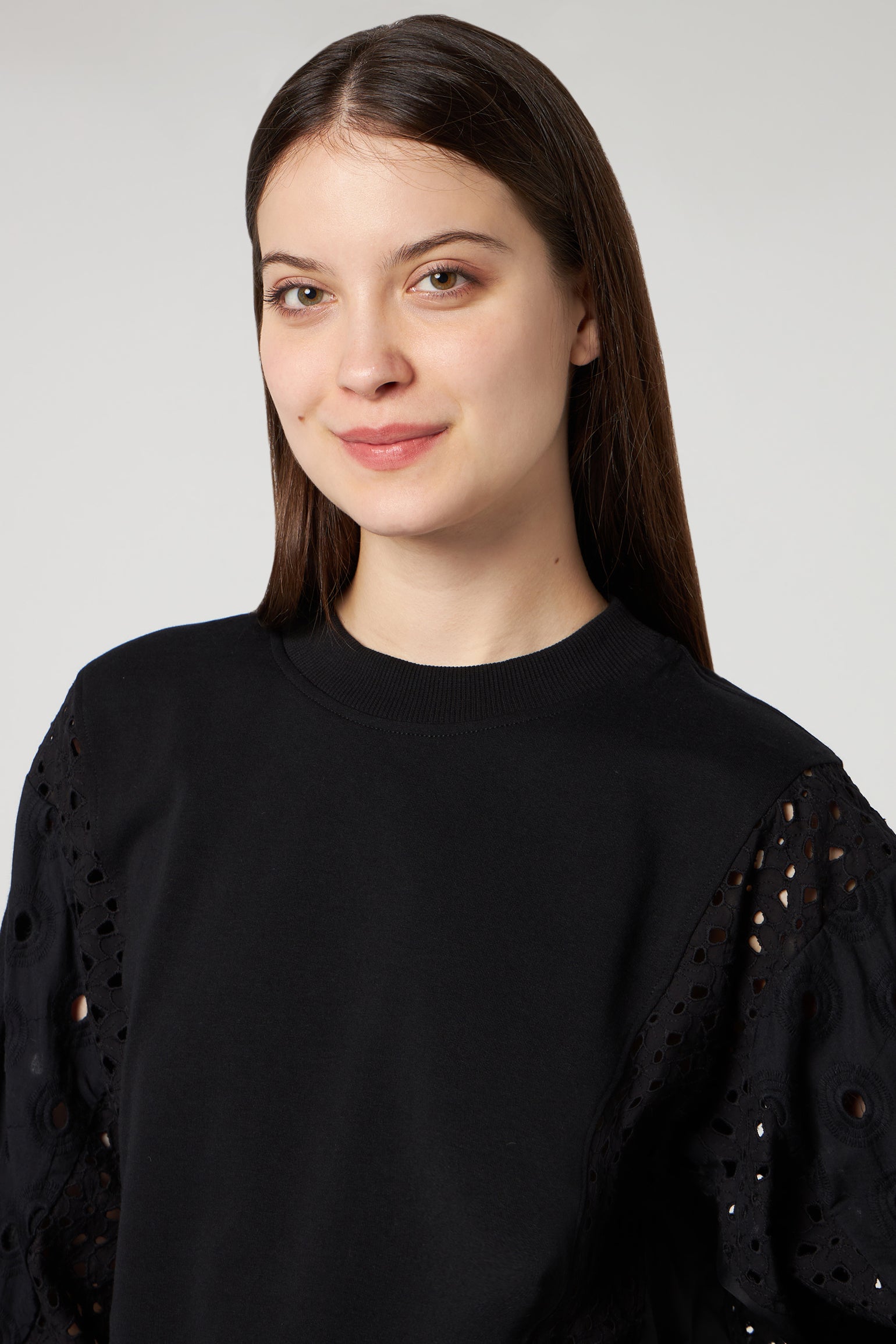 JIJIL Schwarz Sweatshirt mit perforierten Ärmeln
