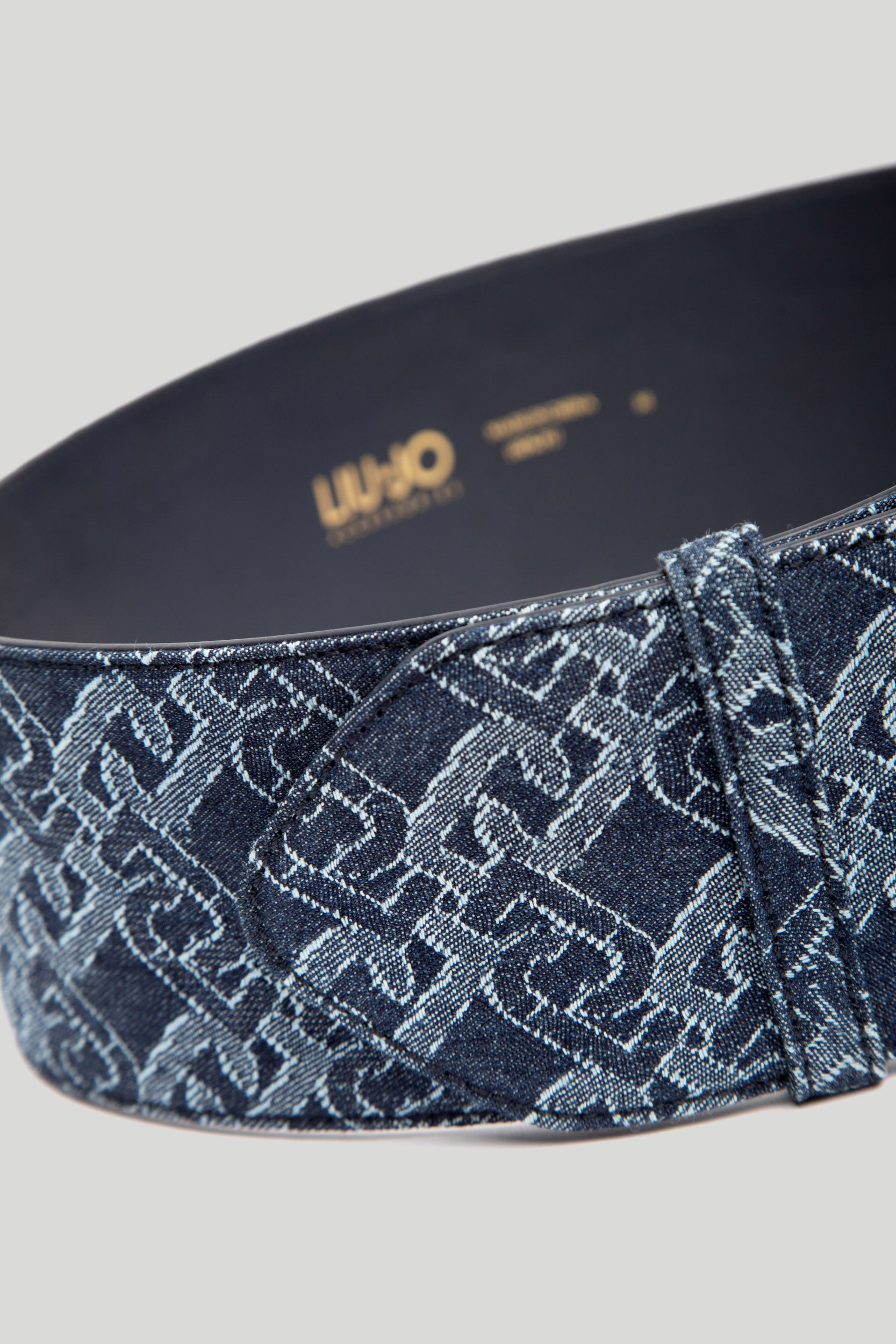 LIU JO Gürtel mit Blau Denim-Kettendruck