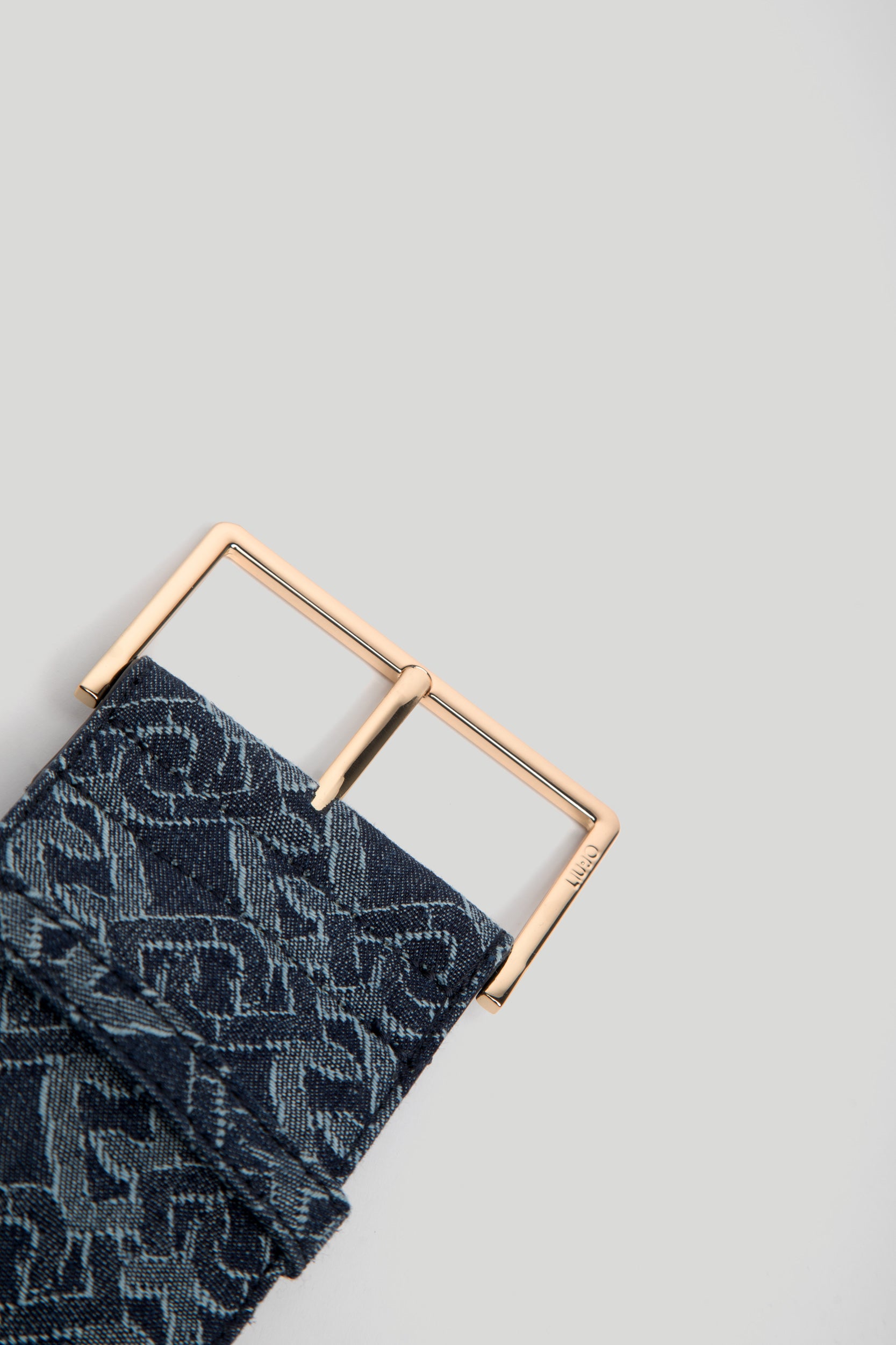 LIU JO Gürtel mit Blau Denim-Kettendruck