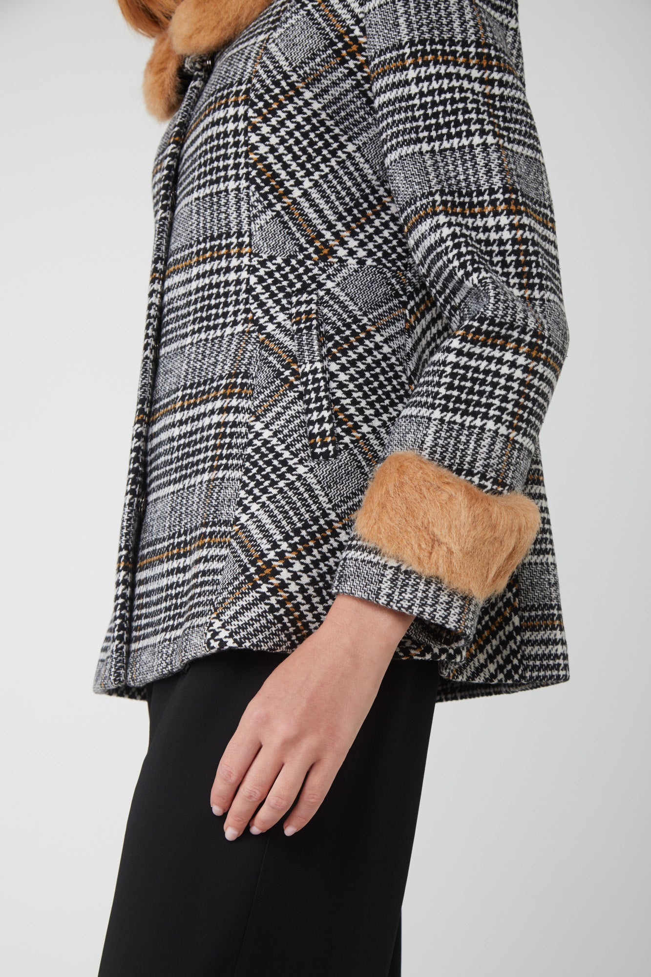 Kurzmantel mit Karomuster von TOY G