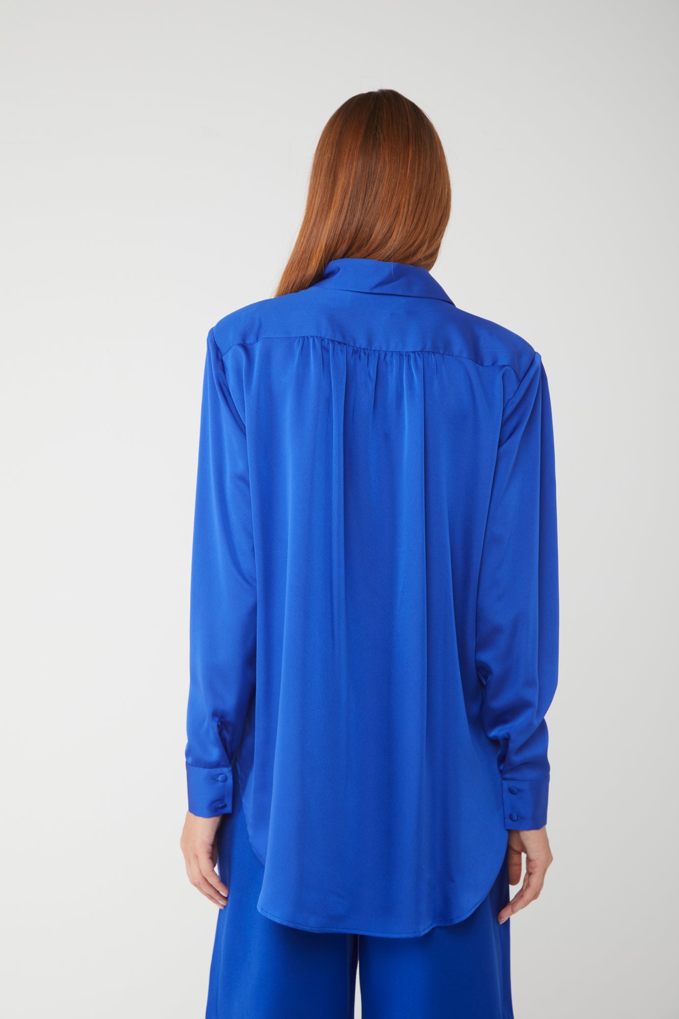 NINEMINUTES Electric Blau Satin-Hemd