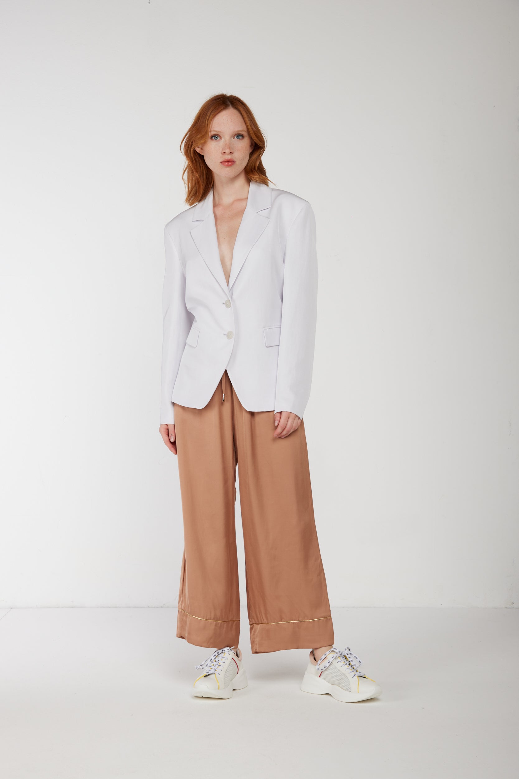 PATRIZIA PEPE Weiße einreihiger Blazer