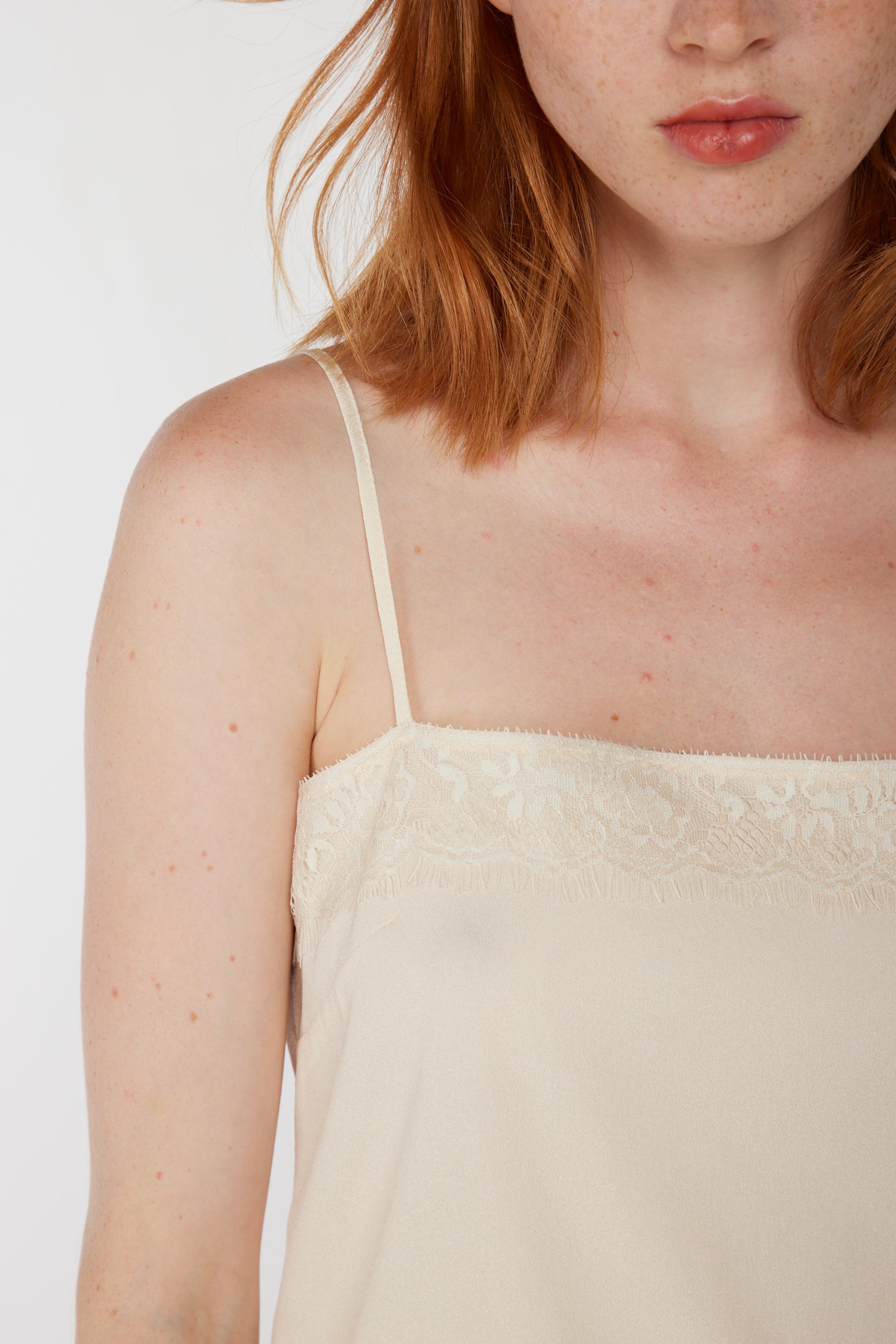 TWINSET Beige Top mit Spitzenkanten