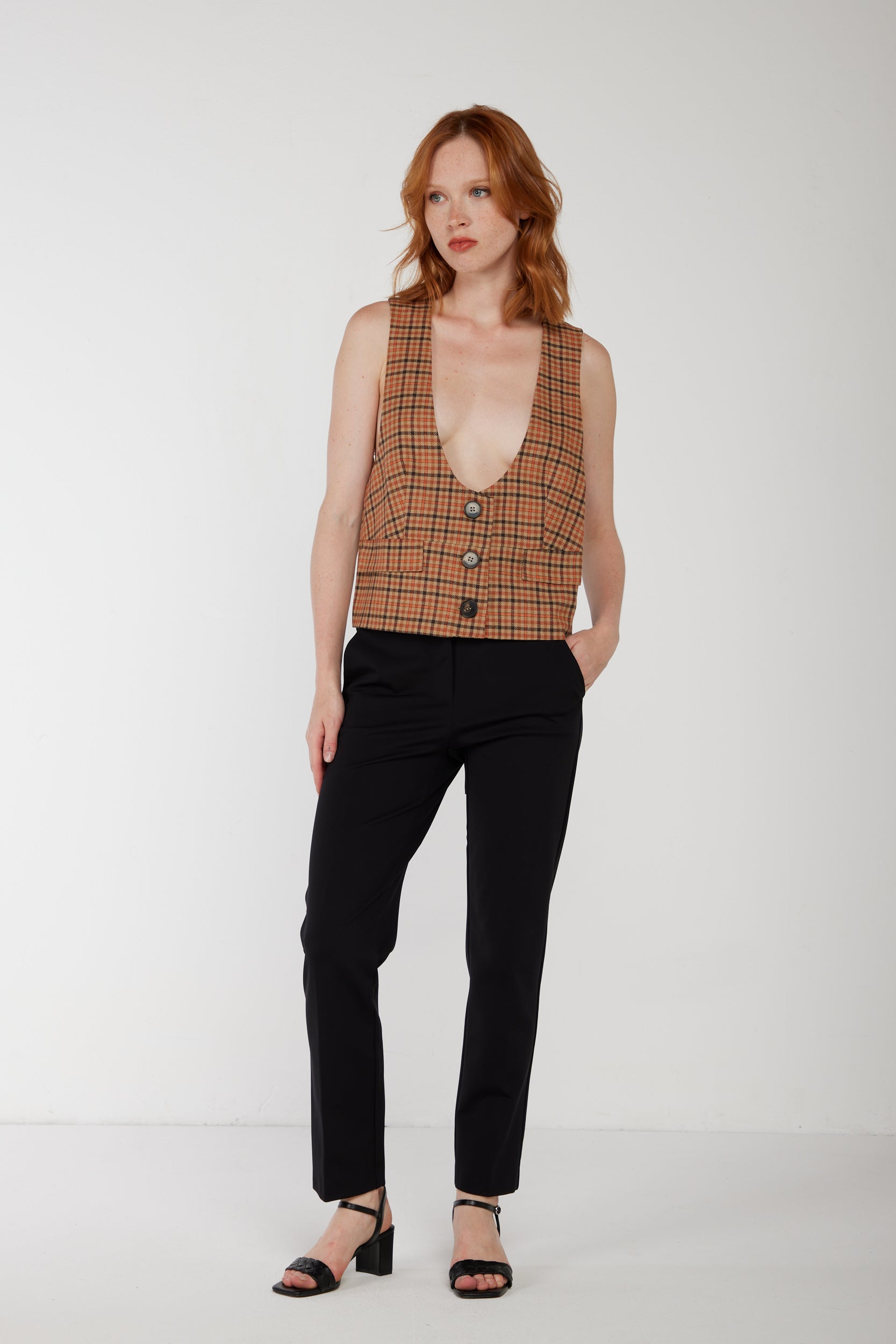 TWINSET-Weste mit Makramee-Spitze?