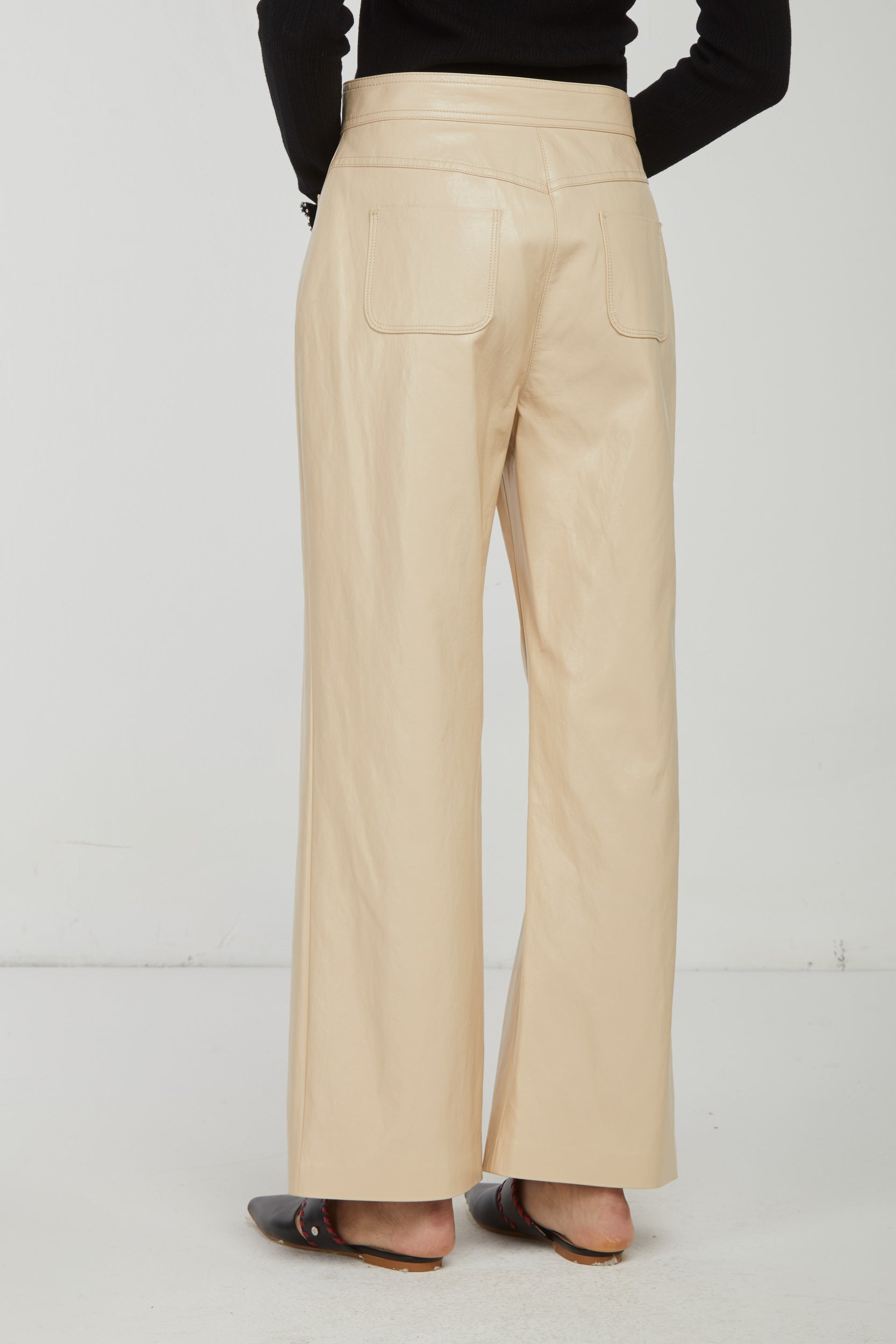 PINKO Beige Schlaghose aus Kunstleder