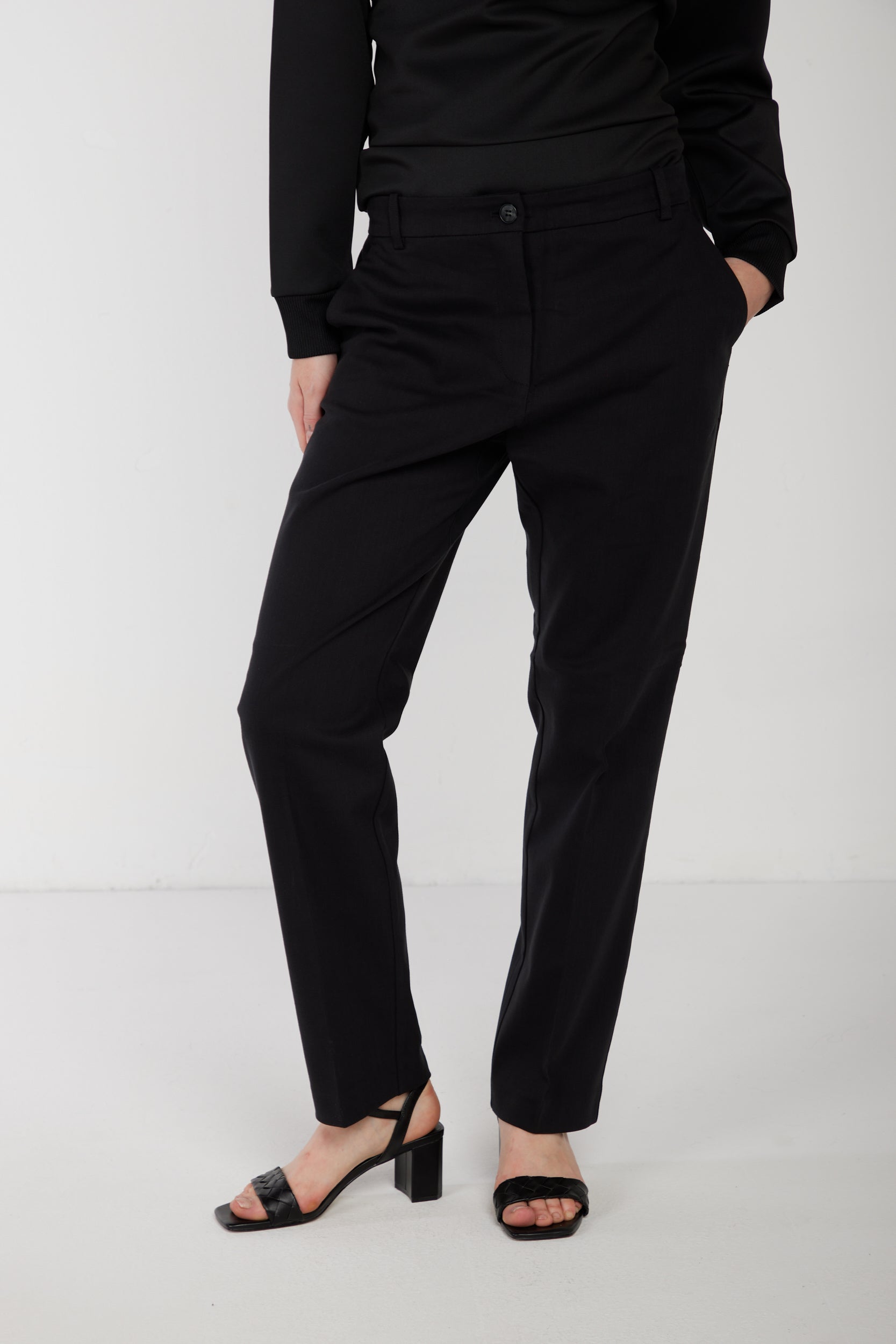 PINKO Schwarz Zigarettenhose