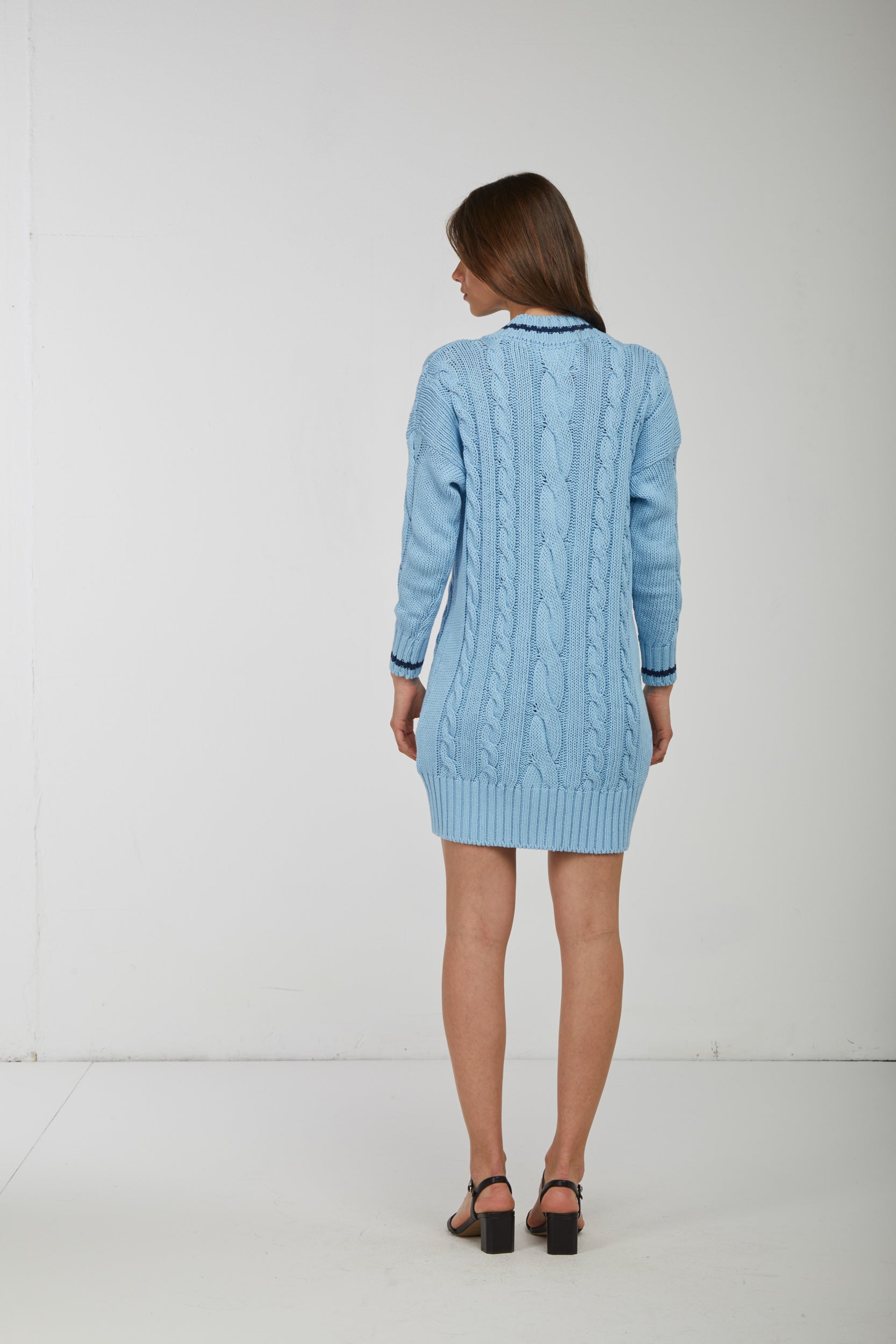 OTTOD'AME-Cardigan über Blau Zöpfen