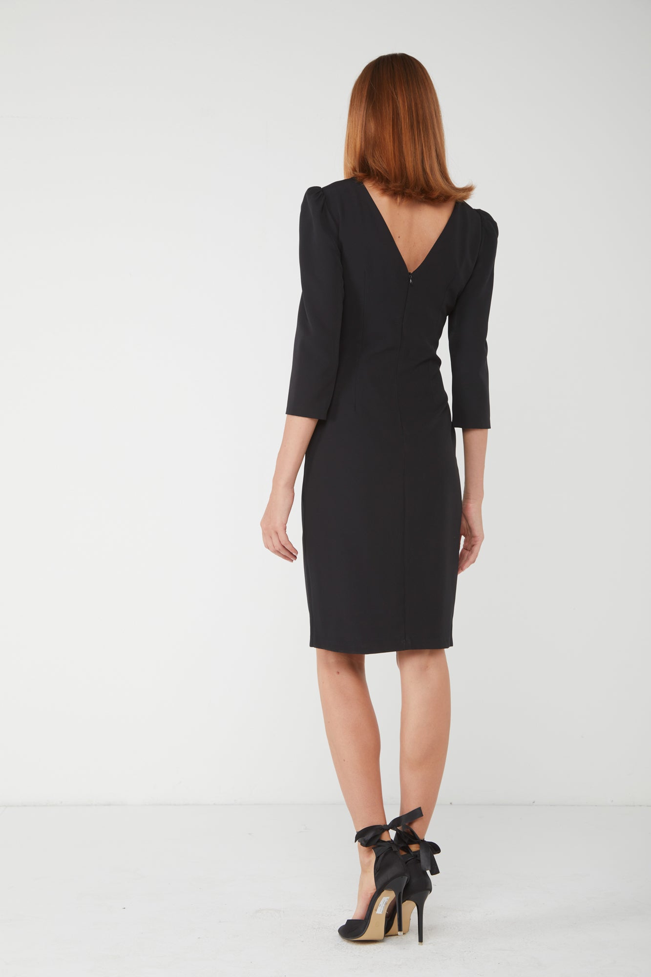 ALESSIA SANTI Schwarz Midikleid mit Ausschnitten