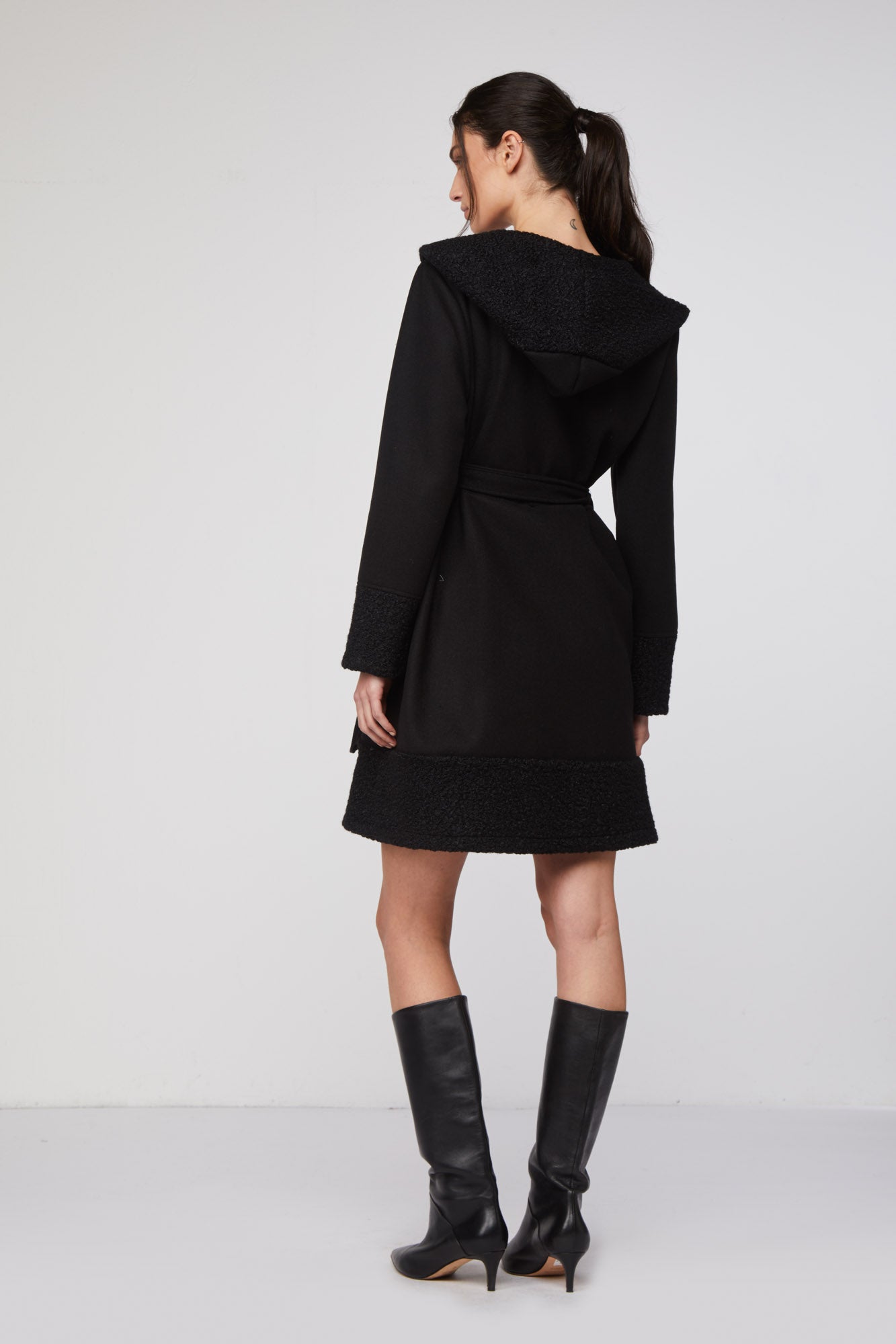 MANGANO Schwarz „Giulia“-Mantel