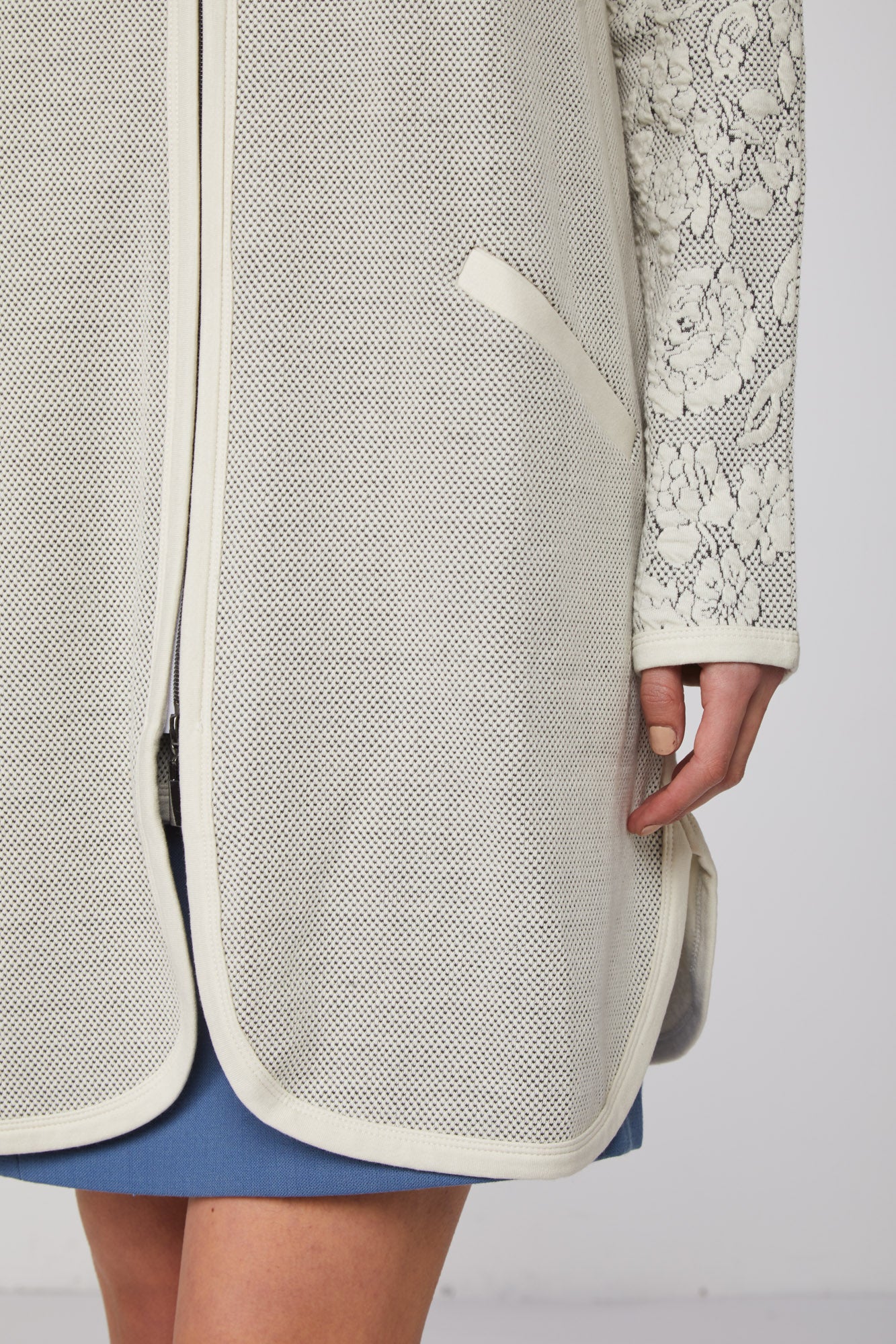 TWINSET Weiße Plüsch-Cardigan