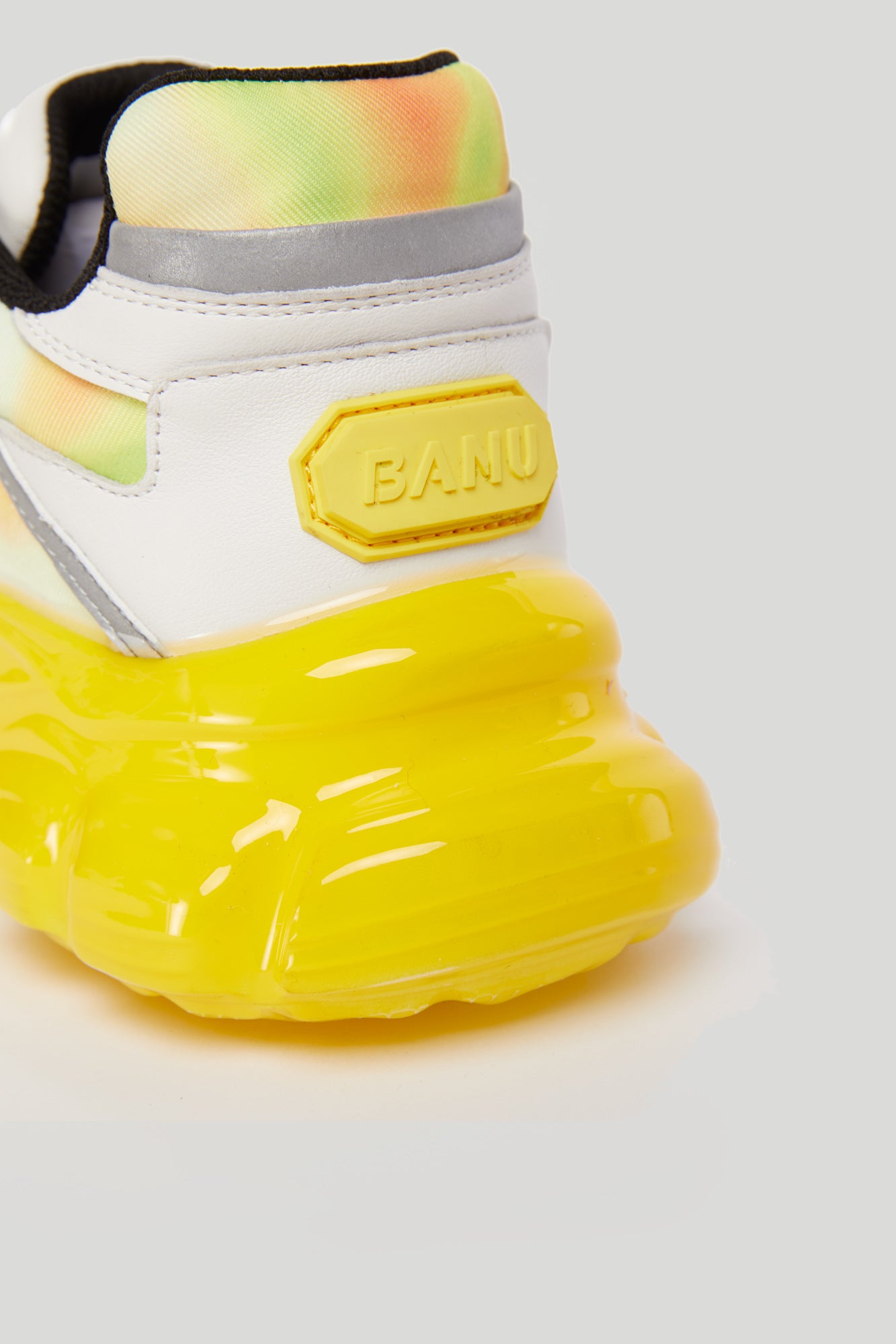 BANU Sneaker mit 3D-Print Weiße und Gelbe