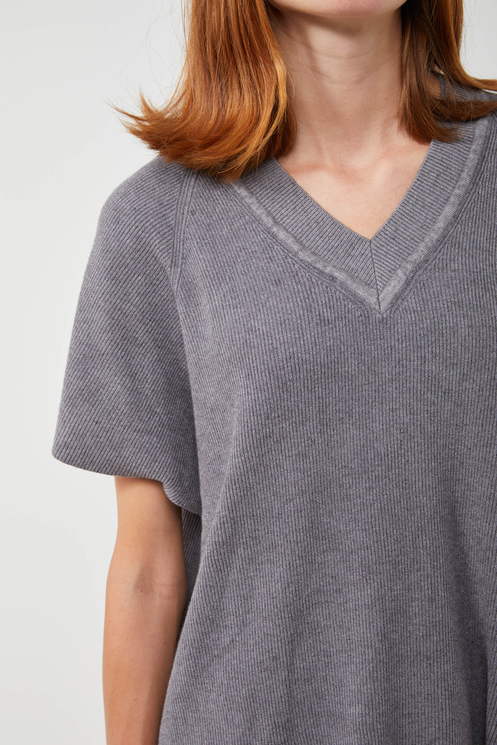 VICOLO Grau Pullover mit V-Ausschnitt