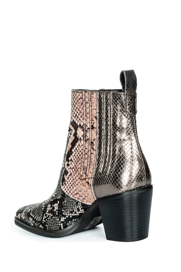 STEVE MADDEN Camperos Geniva Animal Press