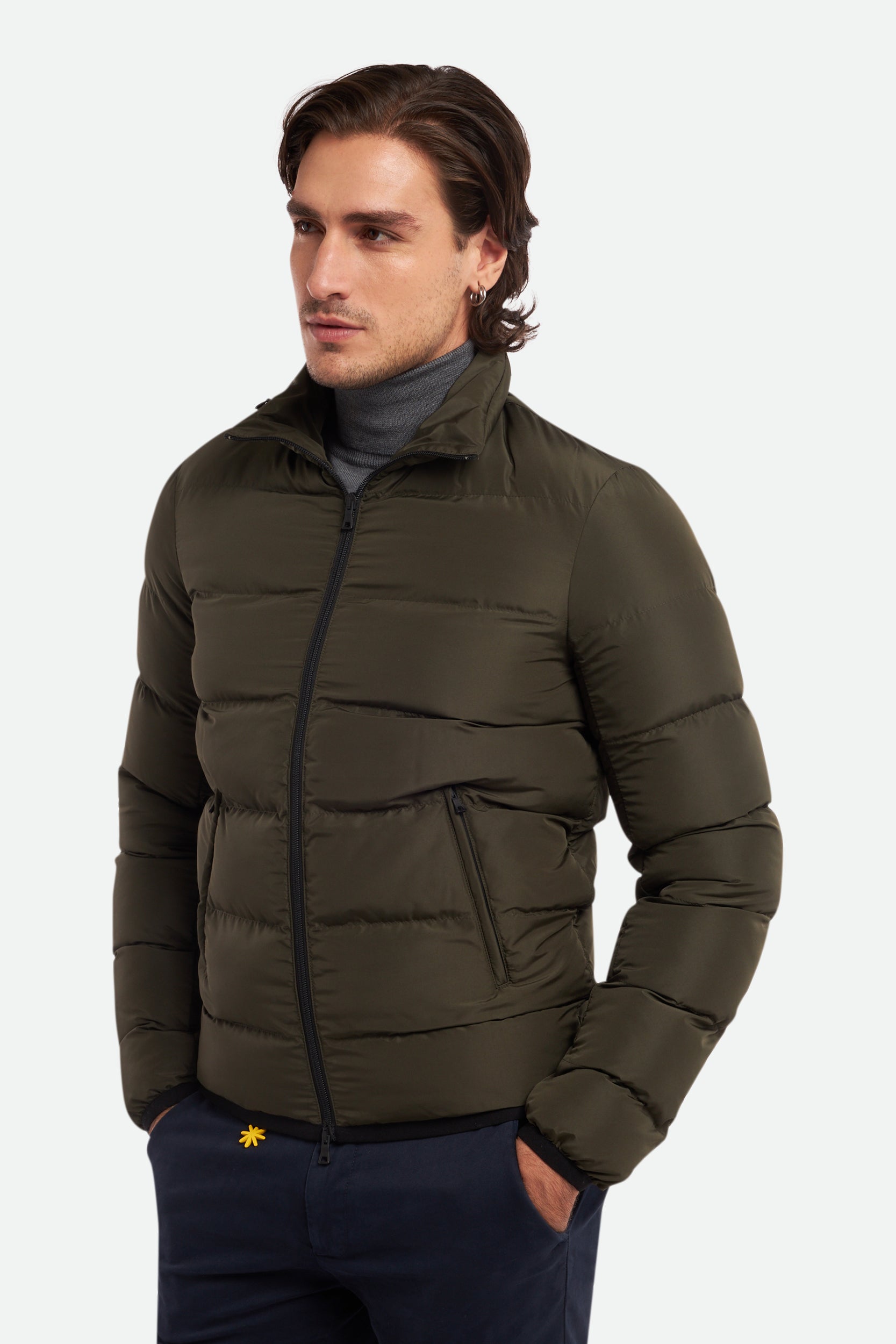 BEISPIEL
Puffy Emplare Windjacke