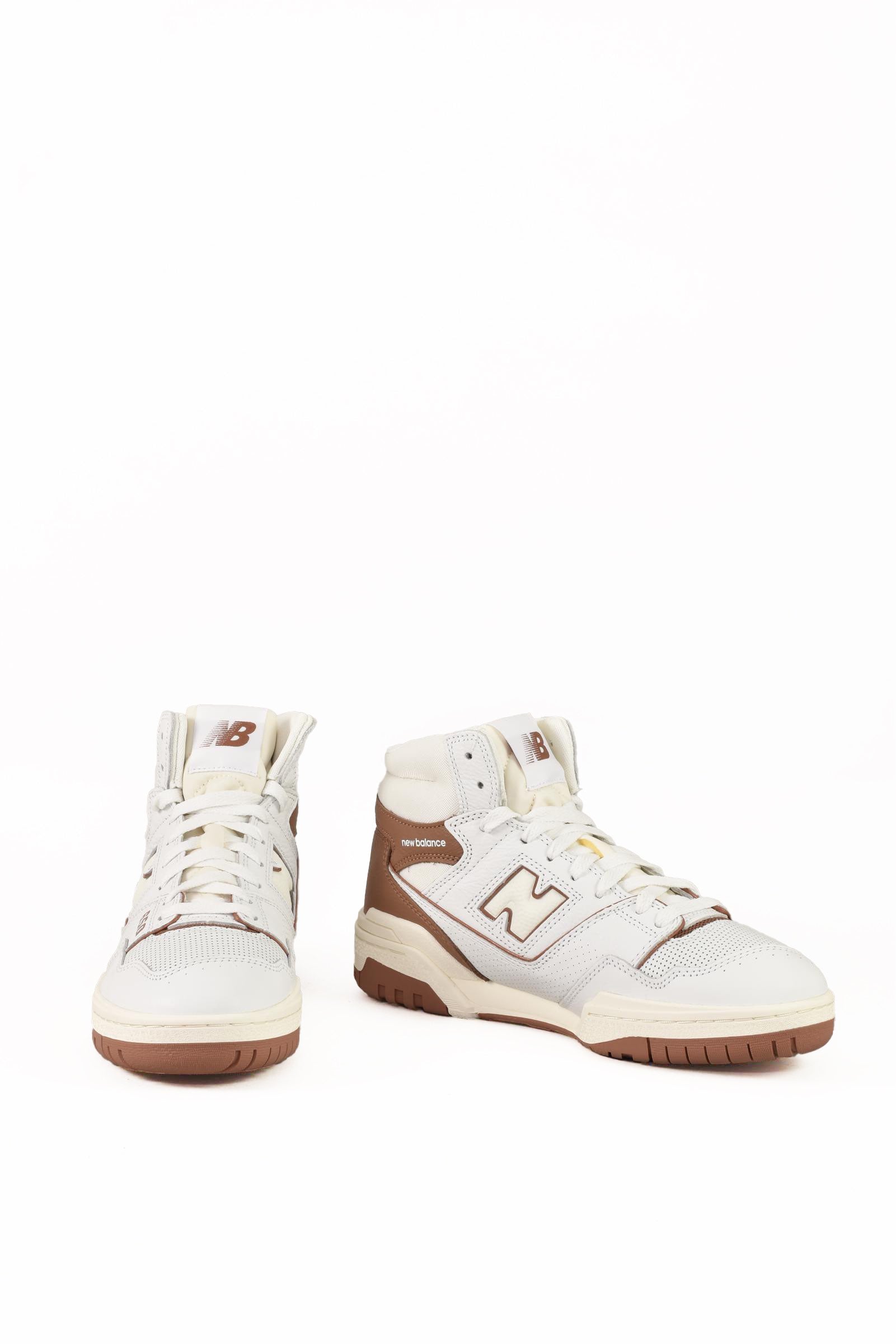 New Balance Sneakers 650 in Pelle Beige