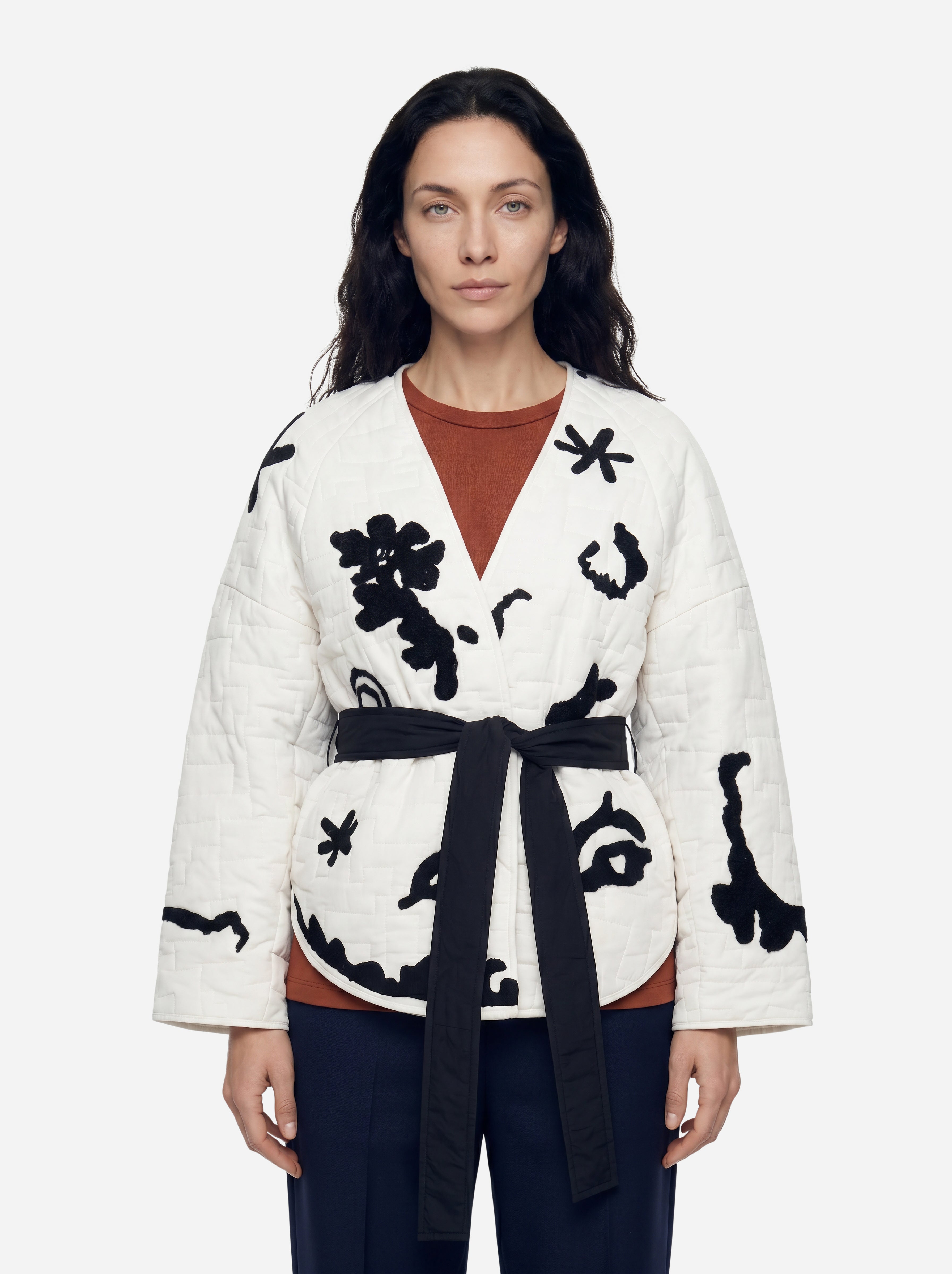 Weiße Kimono-Daunenjacke von Alysi