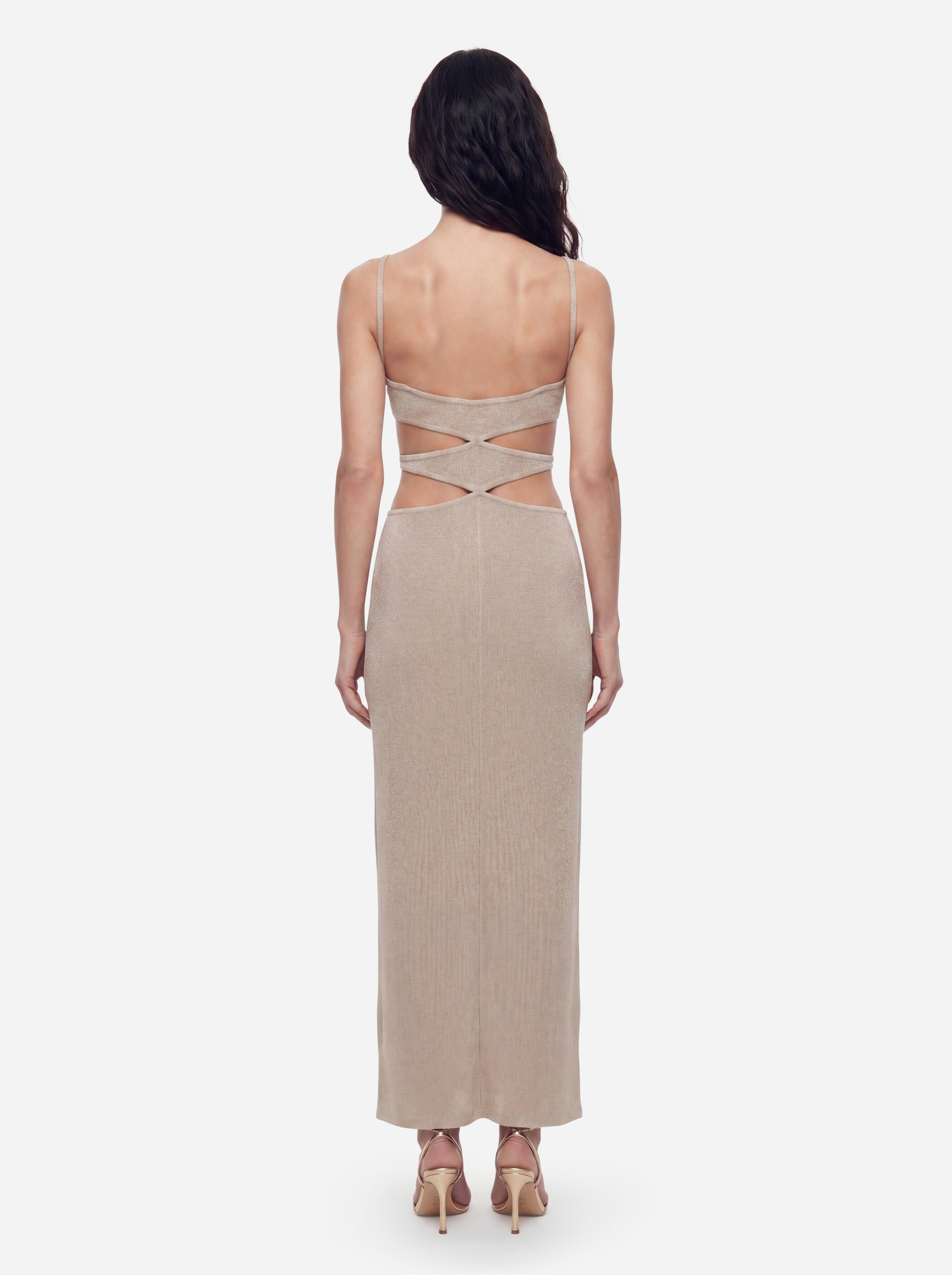 Circus Hotel Nacktes Kleid