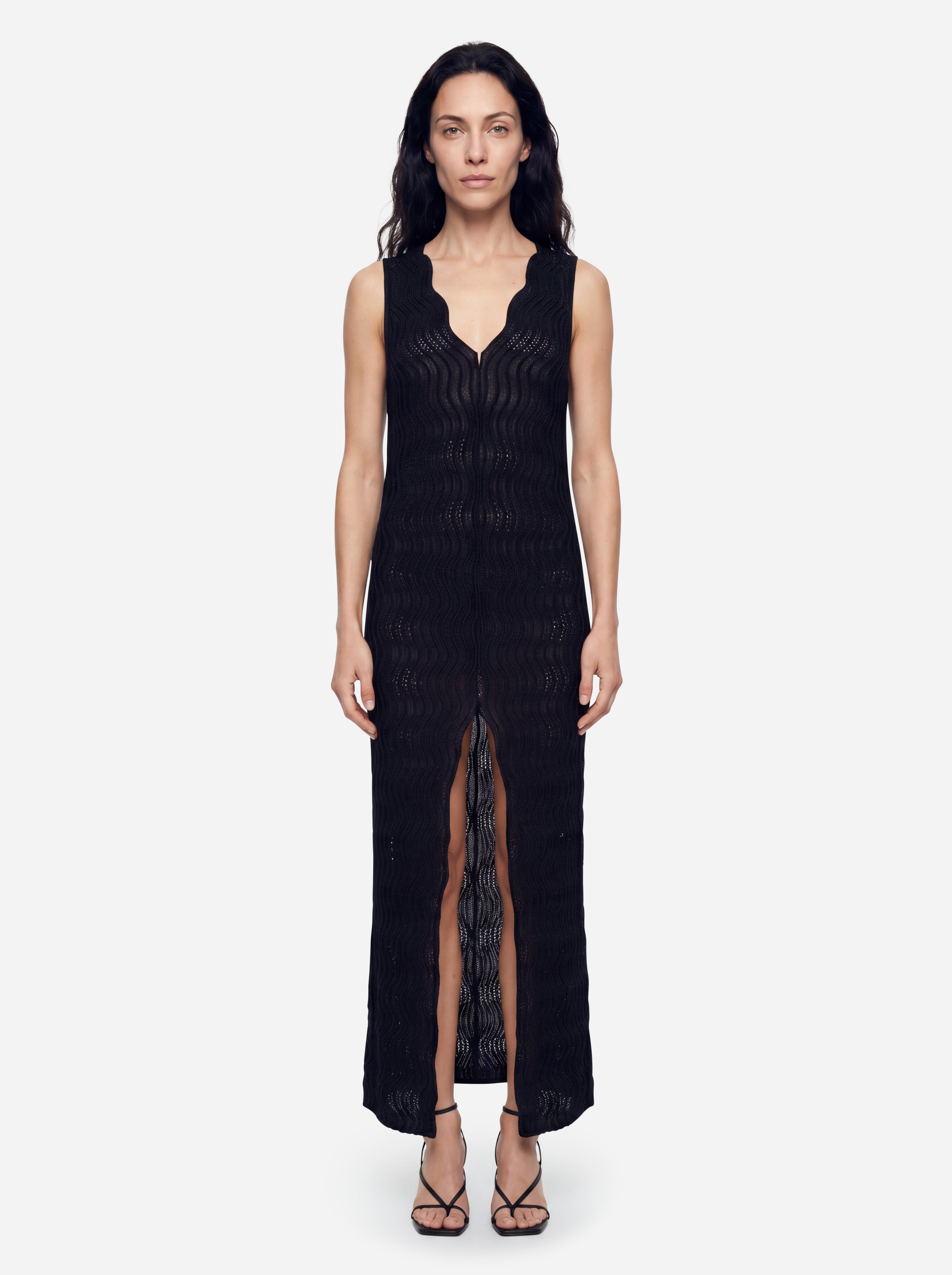 Schwarzes Kleid von Circus Hotel