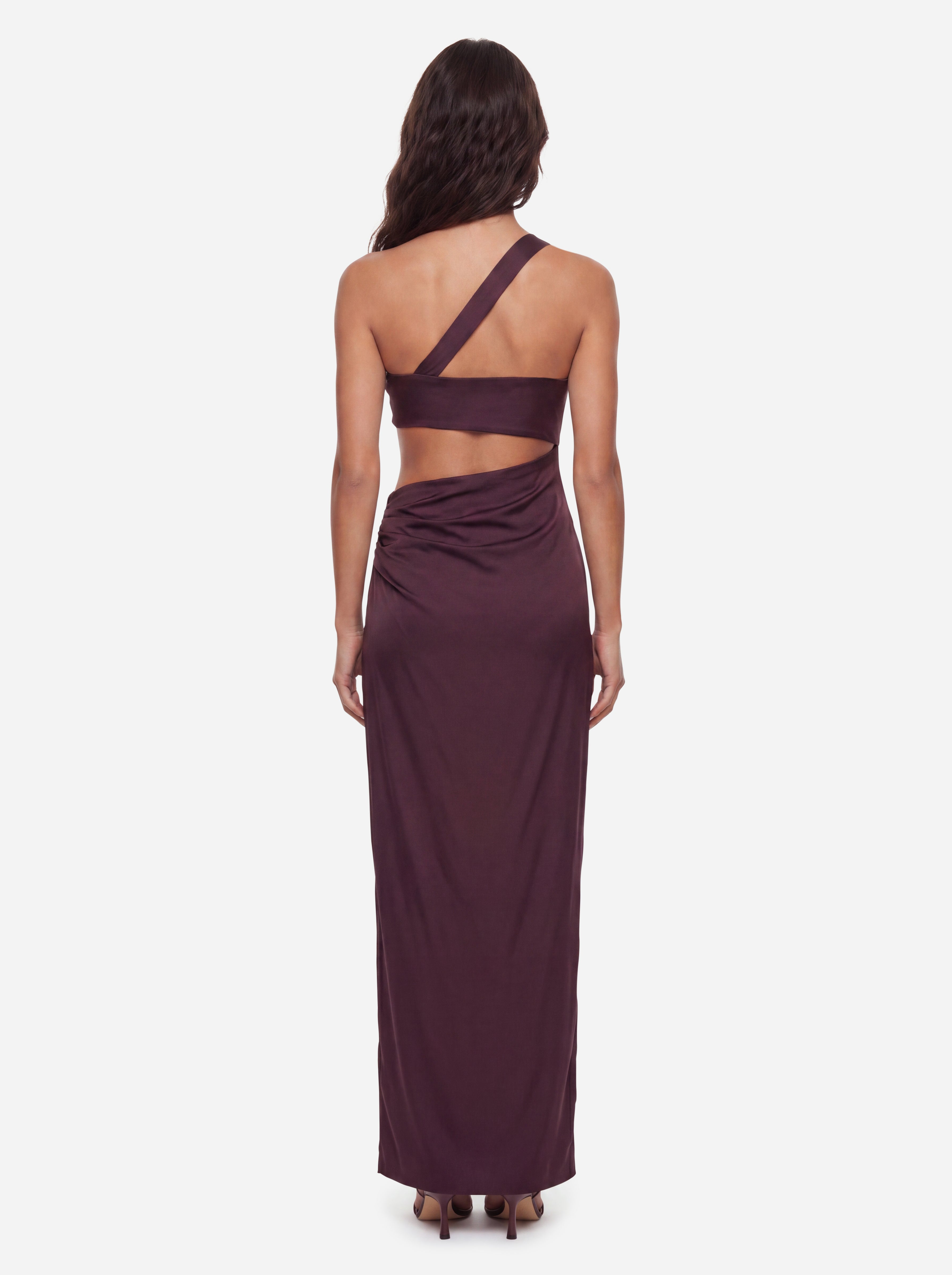Circus Hotel, ausgeschnittenes Kleid, Kaffee