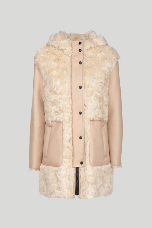 Twinset Cape aus Kunstschaffell
